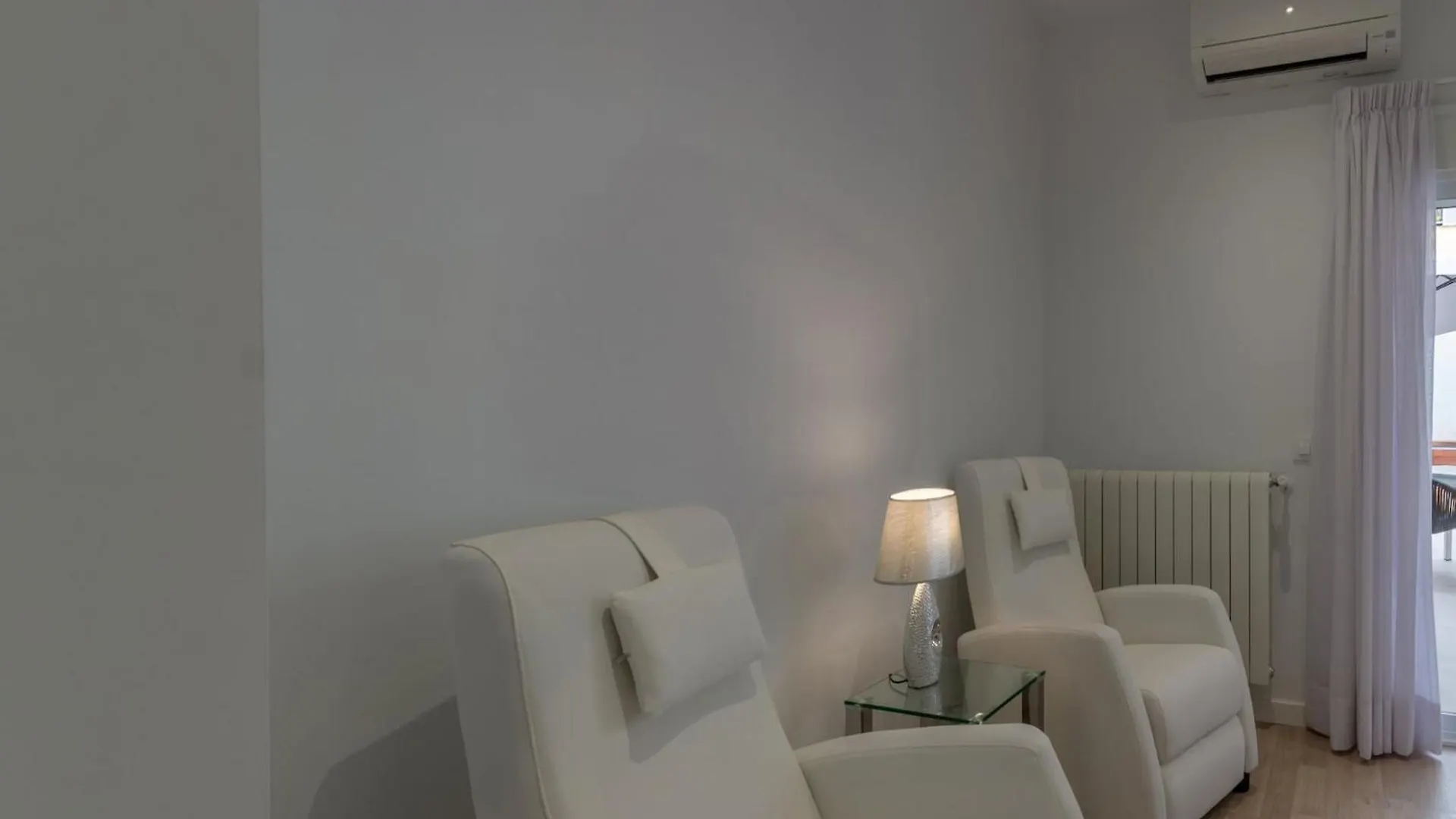 Tastefully-Furnished Villa In Mallorca Palma de Mallorca 0*,  Španělsko